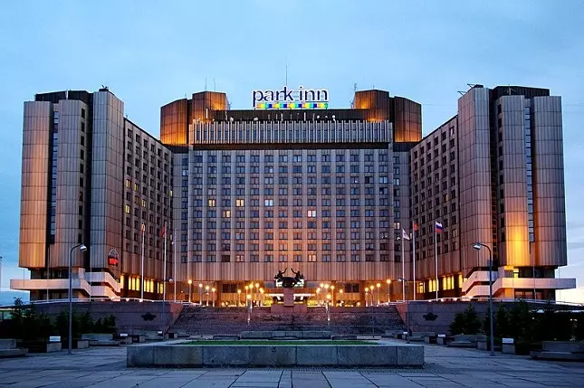 هتل پارک این پریبالتیسکایا سنت پترزبورگ