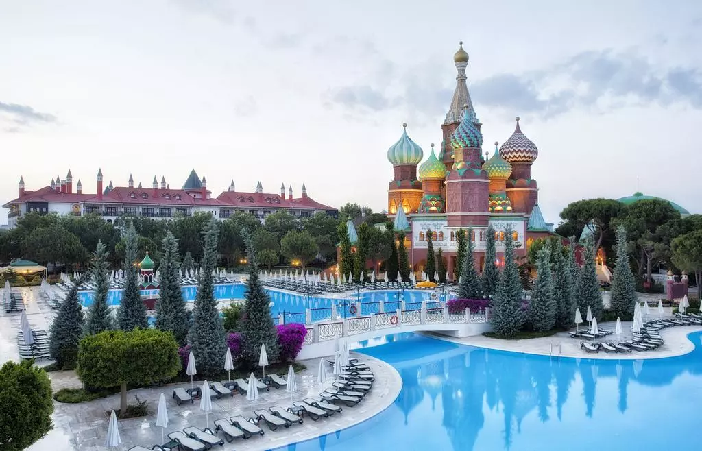هتل کمرلین پالاس آنتالیا-WOW Kremlin hotel-مهرپرواز